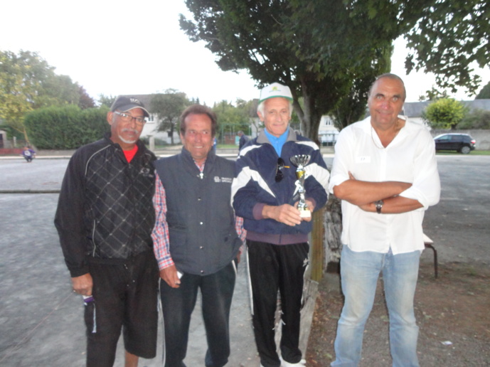 vainqueurs et finalistes de la consolante