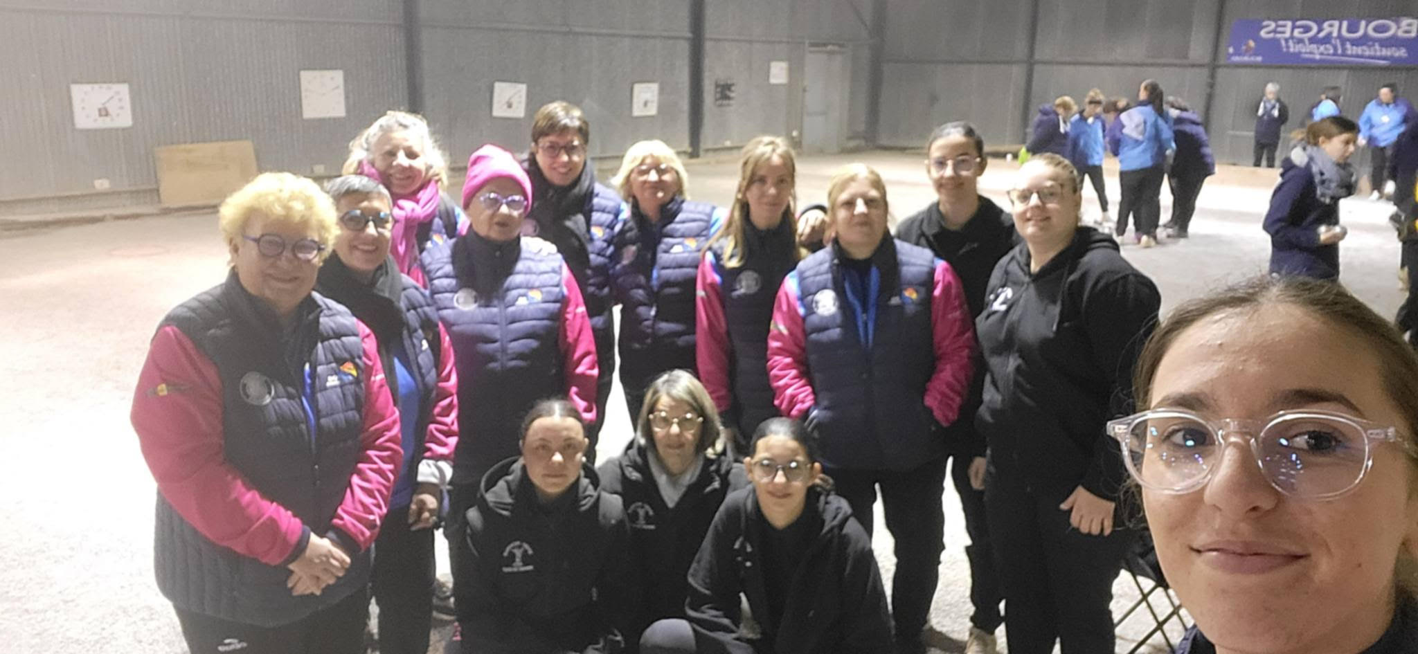 Une partie de l'équipe avec celle du Moulon Une partie de l'équipe avec celle du Moulon