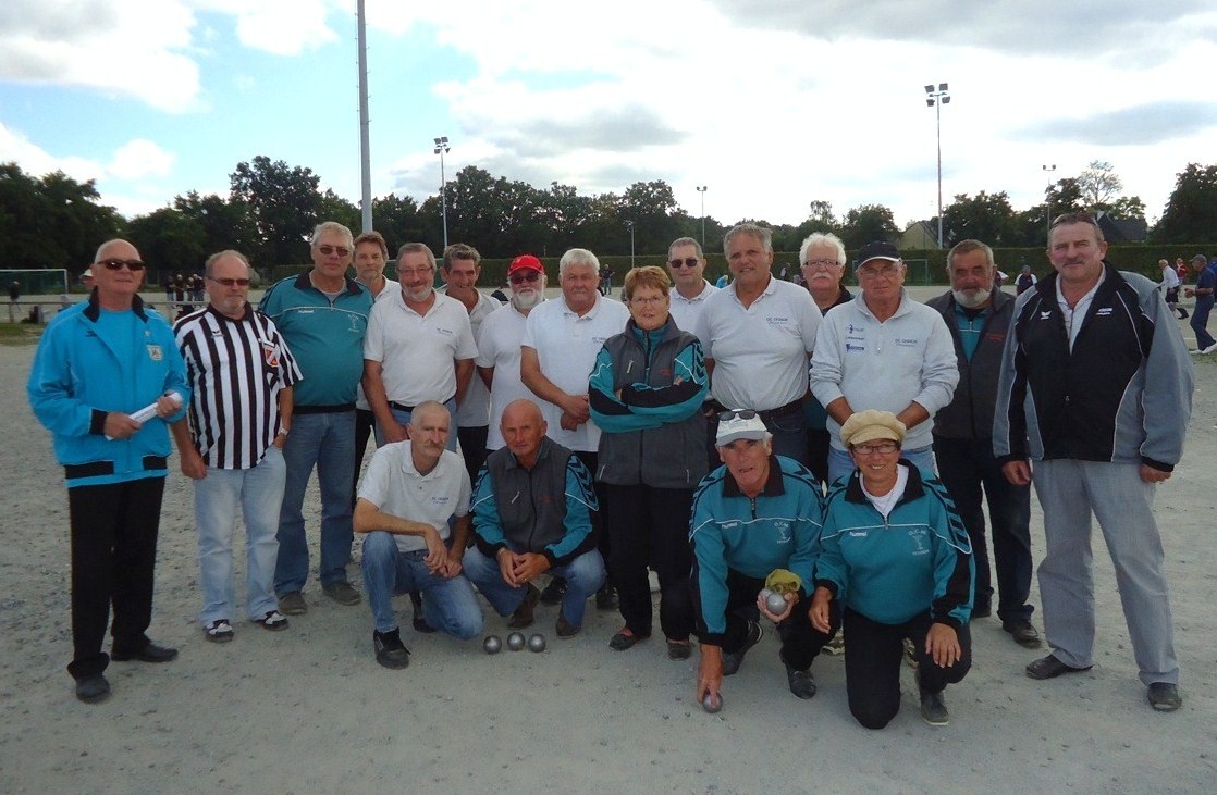 Les organisateurs, l'arbitre et les équipes de Montauban et de Cesson. Compte rendu rédigé par Yannick Thibout (cf pièce jointe).