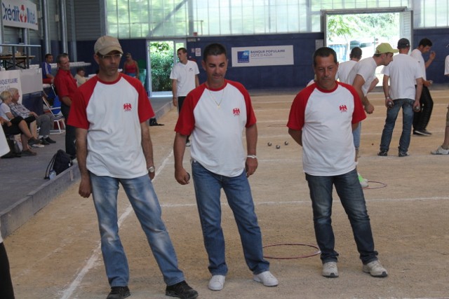 CD triplette H 2011 009 (640x427).jpg CD triplette H 2011 009 (640x427).jpg