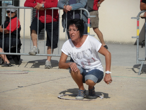 Patricia POUAHER ( triplette d'Agneaux), championne de la manche Tête à Tête vétérane Patricia POUAHER ( triplette d'Agneaux), championne de la manche Tête à Tête vétérane