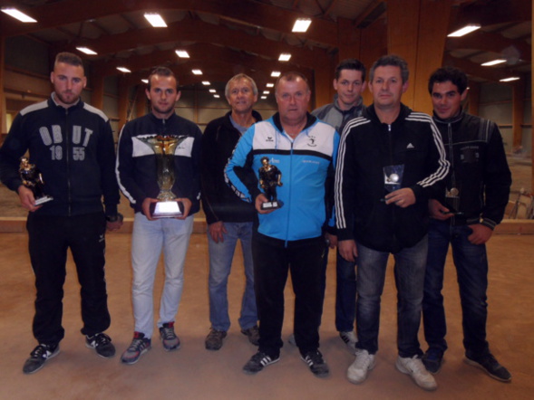 Vainqueurs Wilfried LOQUET - Clément VIVIER - Thierry MOUCHEL  finalistes Florian et Christophe GINARD - Benjamin VESVAL