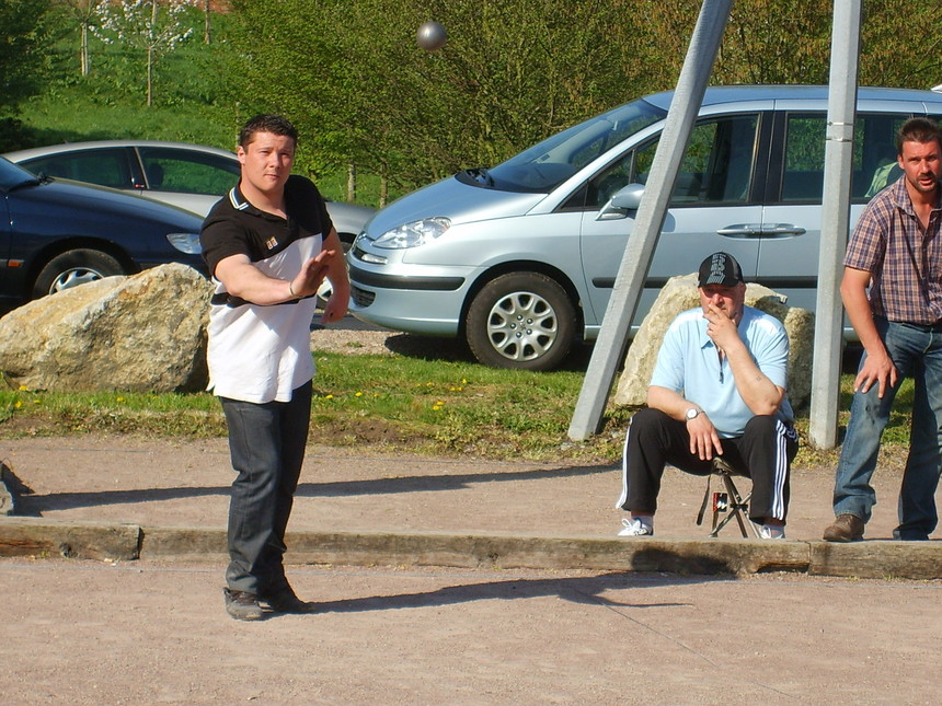 Elvis FALLET, champion 2010, le seul manchois en 1/8ème de finale Elvis FALLET, champion 2010, le seul manchois en 1/8ème de finale