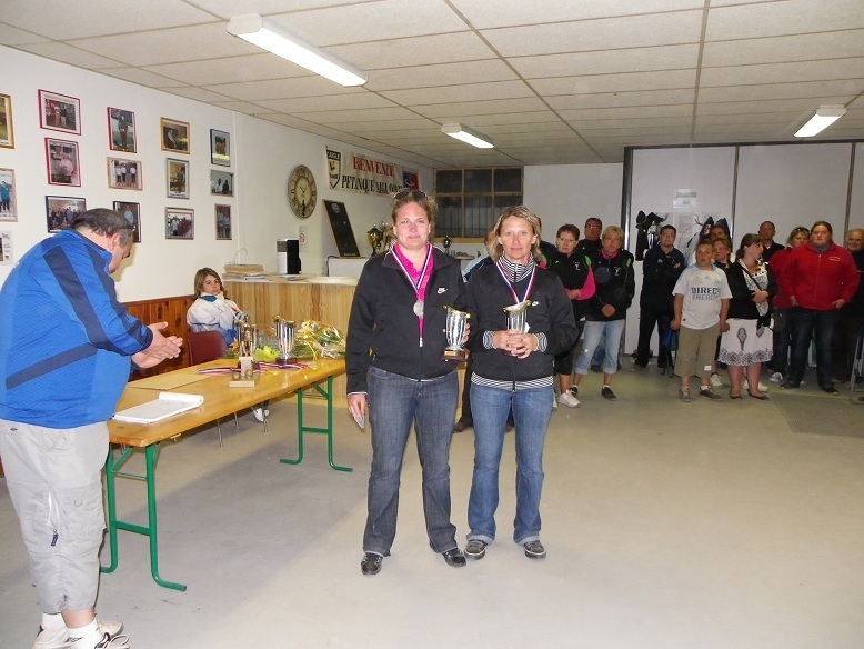 Delphine RENAULT - Yolande GIFFAUT , vice championne 2011 Delphine RENAULT - Yolande GIFFAUT , vice championne 2011