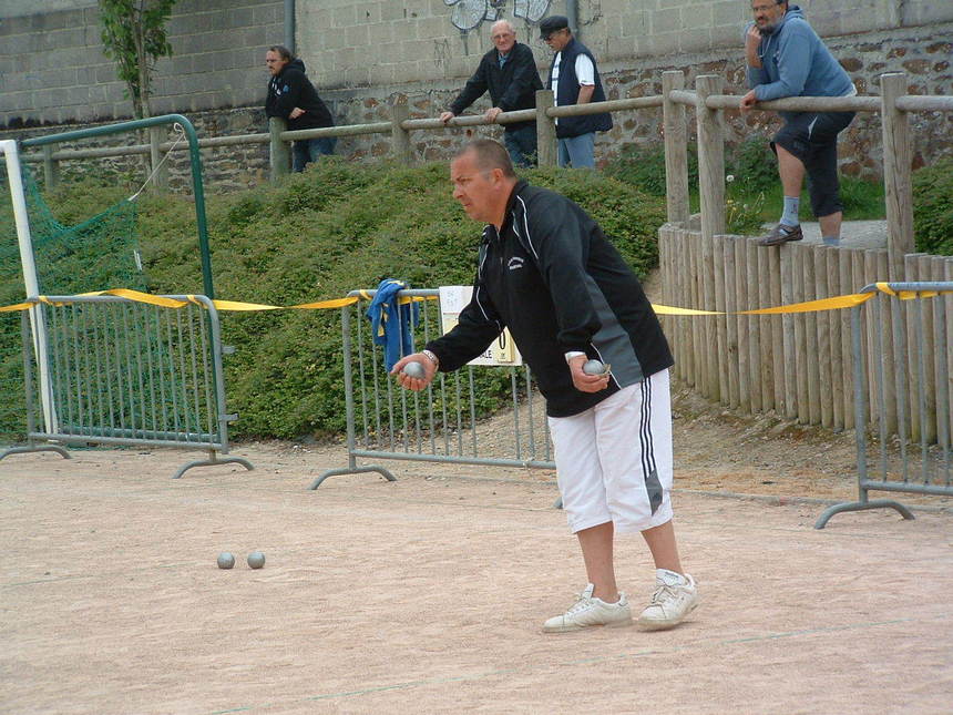 La suite du championnat de la manche triplette jeu provençal en photos