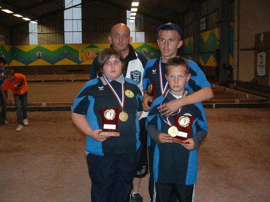 Sonia GOUTTE - Clément VIVIER et Julien LETESSIER champion de ligue minime 2011