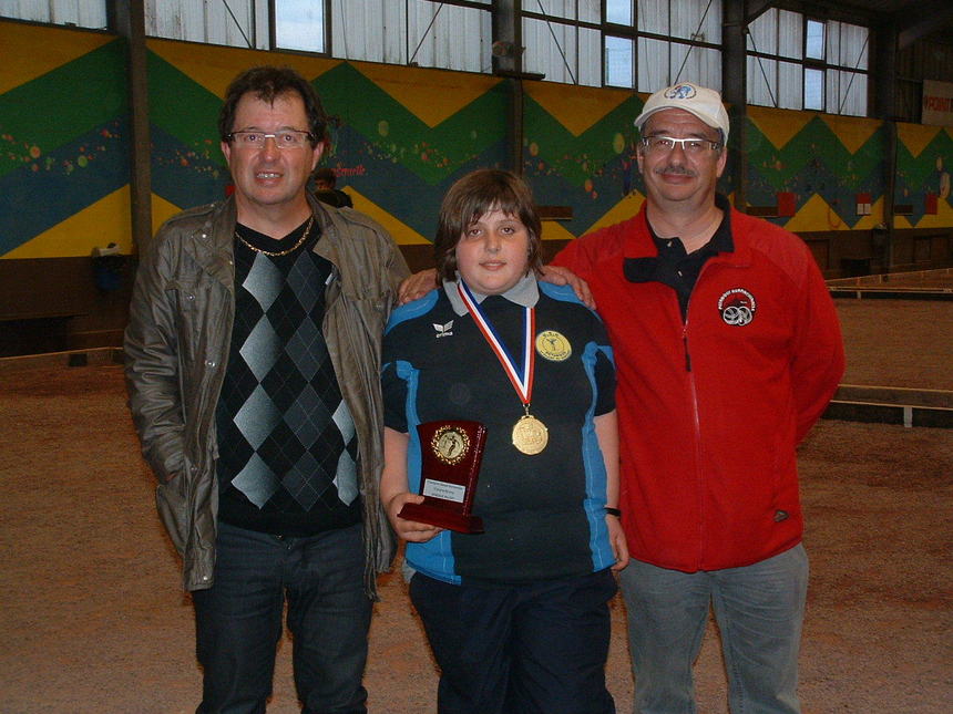 Sonia GOUTTE avec son président Marcel SIRI et son entraîneur Régis CONDETTE Sonia GOUTTE avec son président Marcel SIRI et son entraîneur Régis CONDETTE
