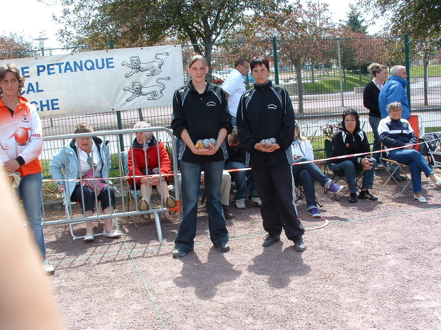 Angelique et Catherine ROBLOT, une équipe familiale avec un grand avenir Angelique et Catherine ROBLOT, une équipe familiale avec un grand avenir