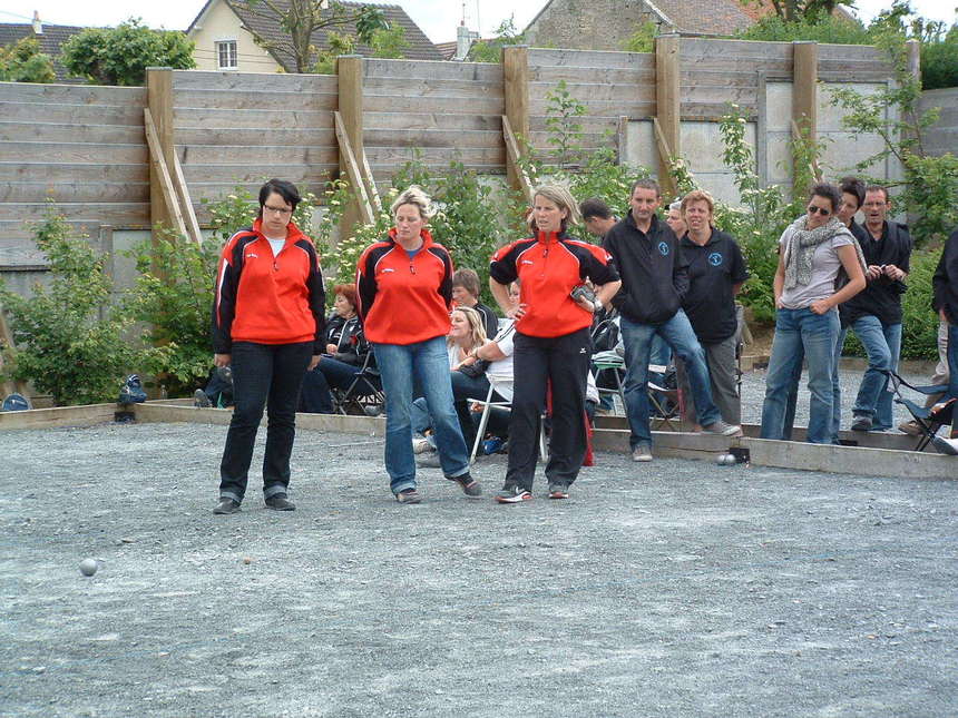 Cécilie CARON - Katia FAUQUET et Vanessa HUREL championnes de ligue triplette 2011