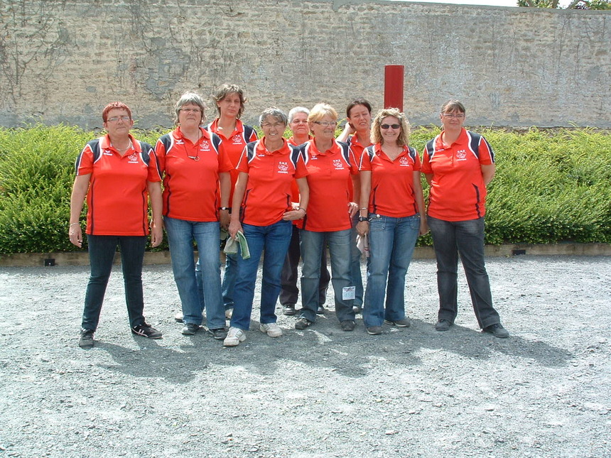 Les féminines de l'OHS dans leur nouvelle tenue Les féminines de l'OHS dans leur nouvelle tenue