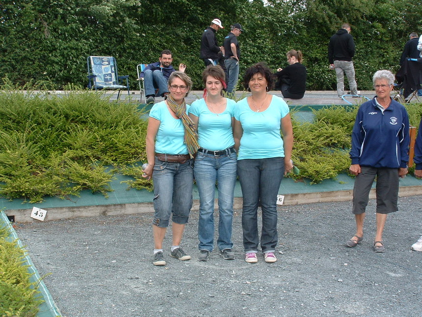 Estelle GUILLOIS - Arélie GILLES et Sandrine BRISSET de Villebaudon