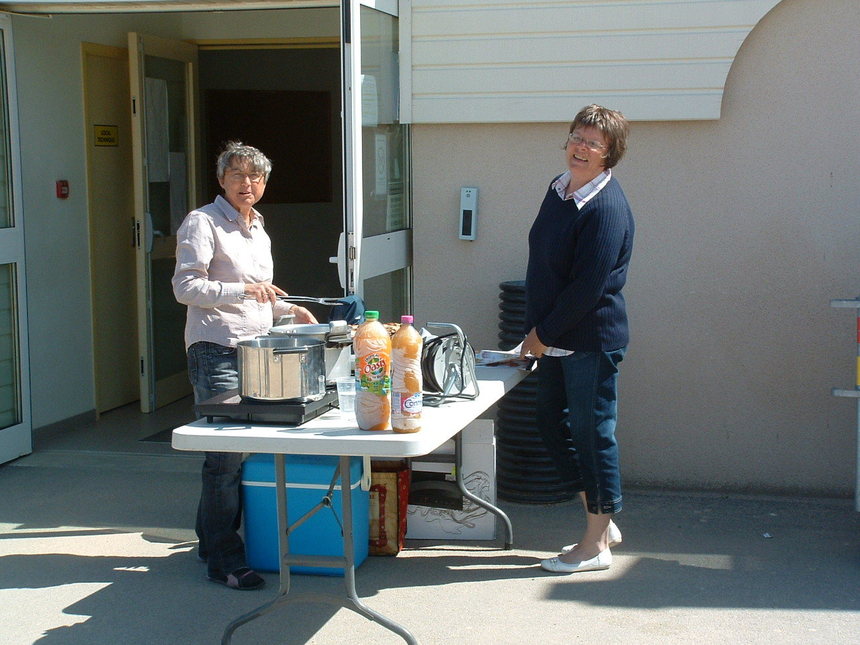 Nous notre spécialité, c'est les pâtes Nous notre spécialité, c'est les pâtes
