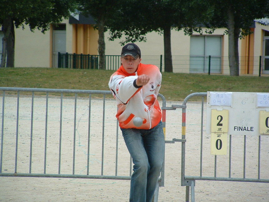 Emmanuel LESAGE au tir Emmanuel LESAGE au tir
