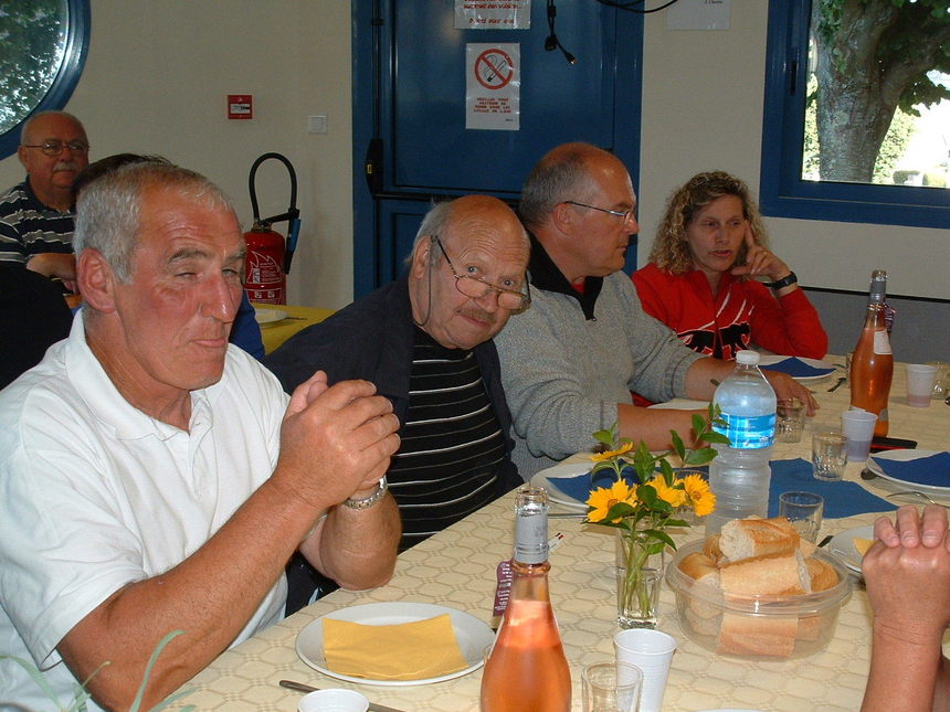 la section pétanque table côté gauche