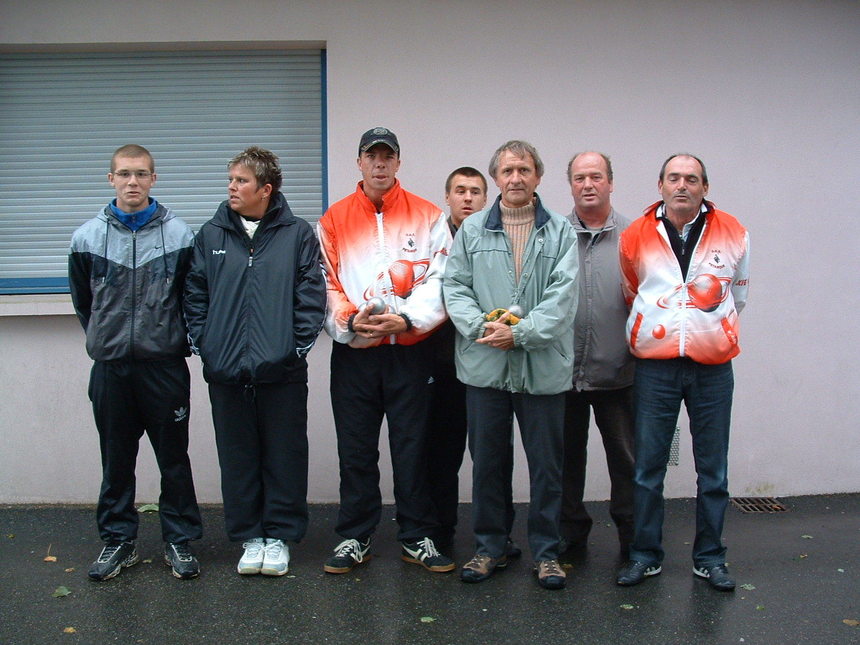 Steven CHAMPION - Corinne NICOLLET - Emmanuel LESAGE - Thomas LENOEL - Gilbert LEVAGNINI - Daniel BIHEL et Georges VALOGNES de l'O H S Steven CHAMPION - Corinne NICOLLET - Emmanuel LESAGE - Thomas LENOEL - Gilbert LEVAGNINI - Daniel BIHEL et Georges VALOGNES de l'O H S