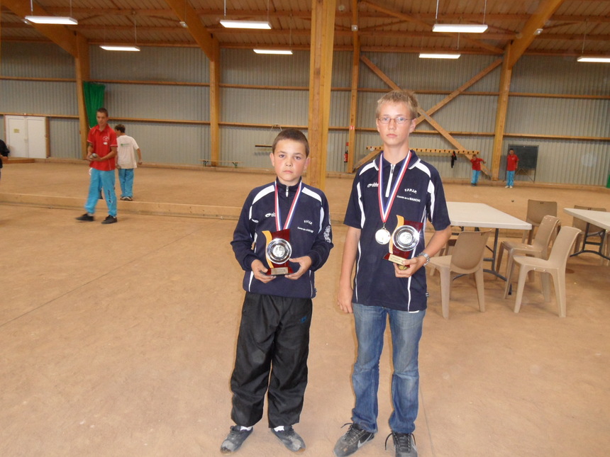 Matthew ABDELASSES (Domjean) - Scott LAURENCE (Villebaudon) finalistes minimes Matthew ABDELASSES (Domjean) - Scott LAURENCE (Villebaudon) finalistes minimes