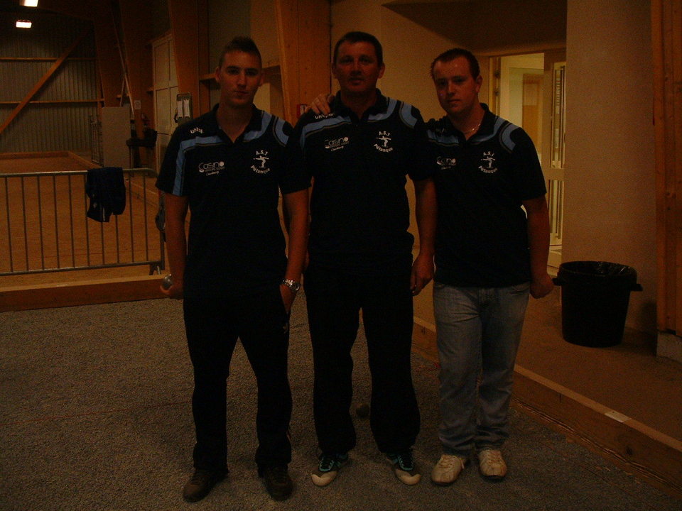 Résultats et photos du championnat de la manche triplette provençal Résultats et photos du championnat de la manche triplette provençal