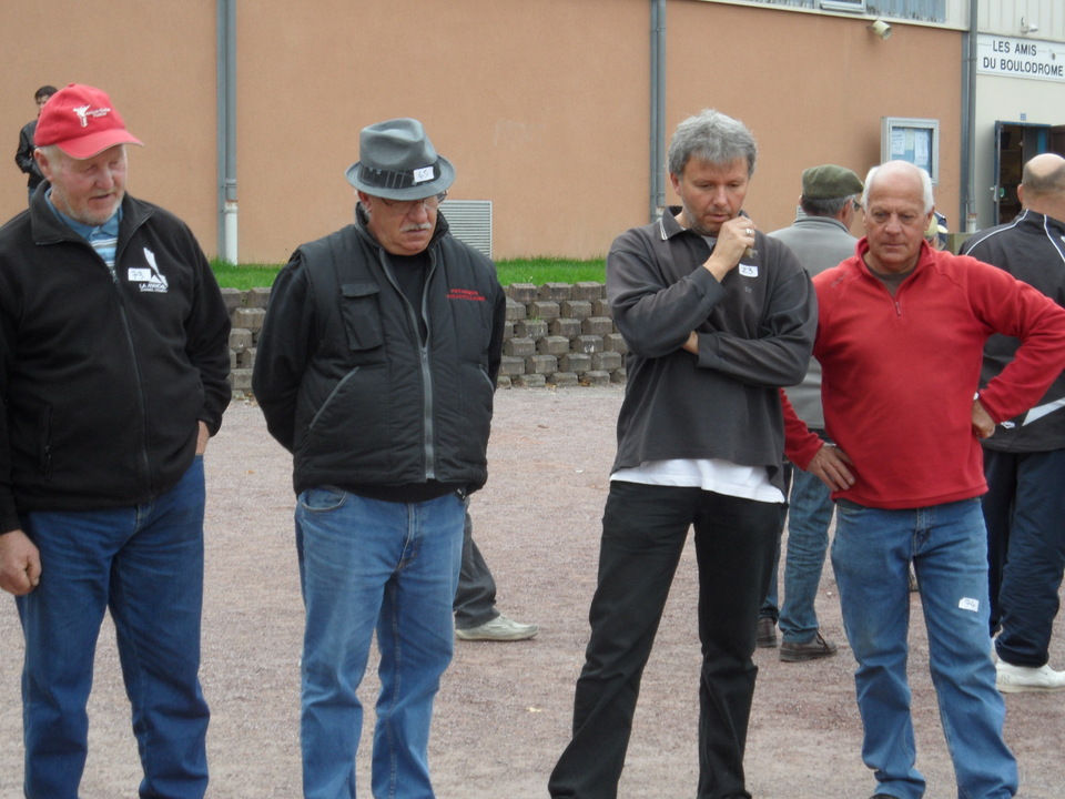 Hubert BOUVET en pleine réflexion