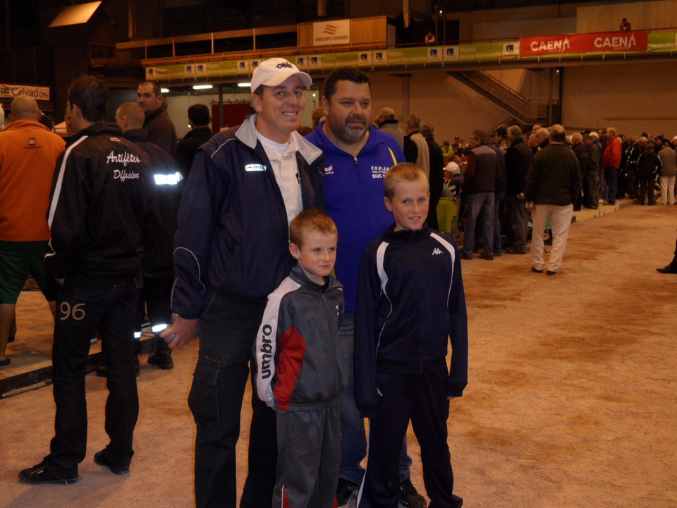 Une photo souvenir pour ces jeunes Une photo souvenir pour ces jeunes