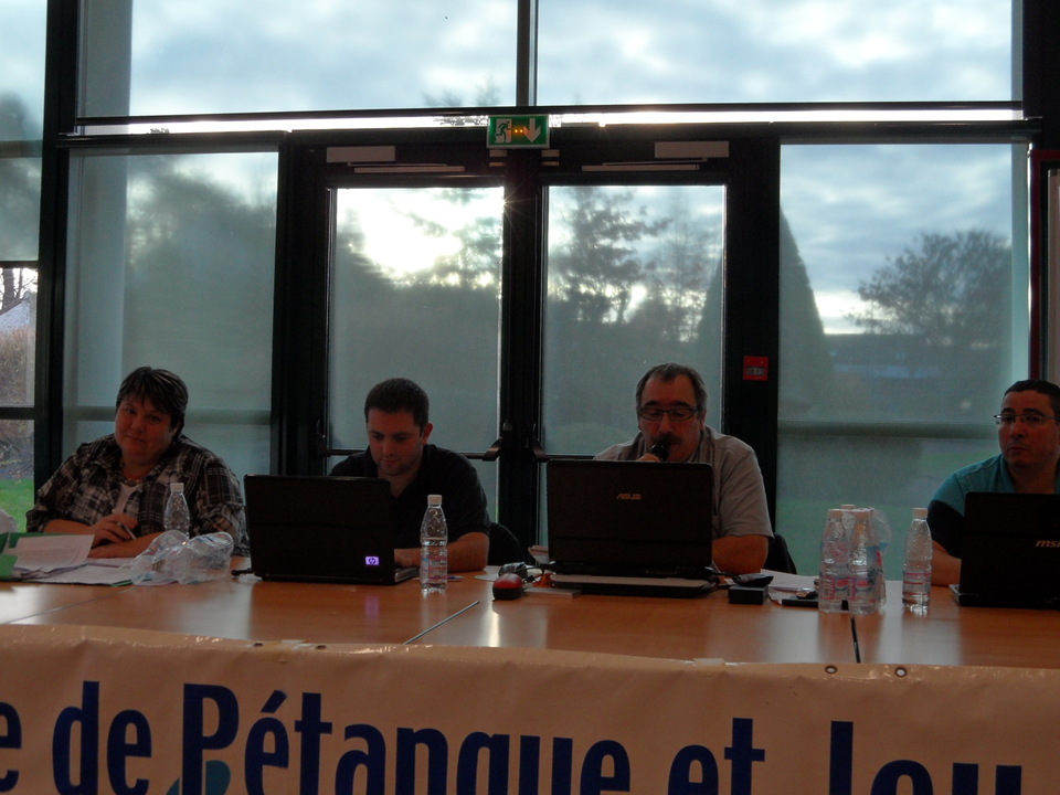 Le président de ligue, Daniel MIARD ouvre cette assemblée générale Le président de ligue, Daniel MIARD ouvre cette assemblée générale