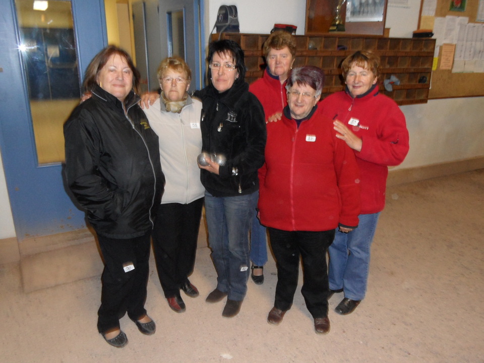 Alors on pose Mesdames! Alors on pose Mesdames!