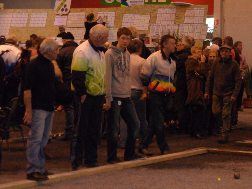 Les flamanvillais en famille, le pere ,le fils et le Saint esprit Les flamanvillais en famille, le pere ,le fils et le Saint esprit