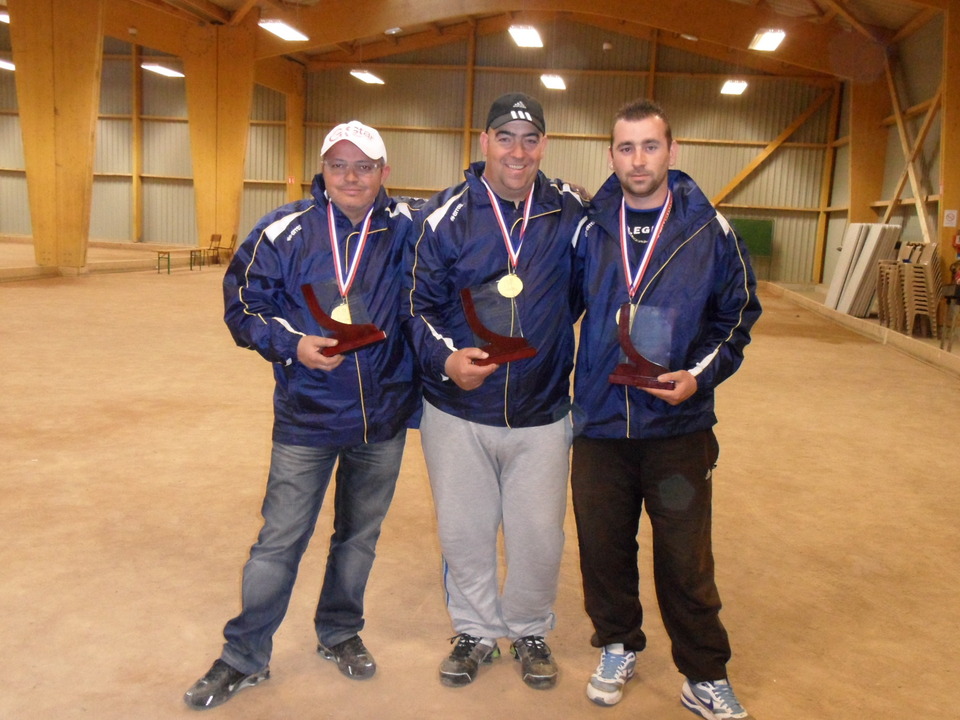 Villebaudon et les incontestables champions de ligue - Franck GUILLOIS - Philippe CHANTREUX et Florian DUGAL