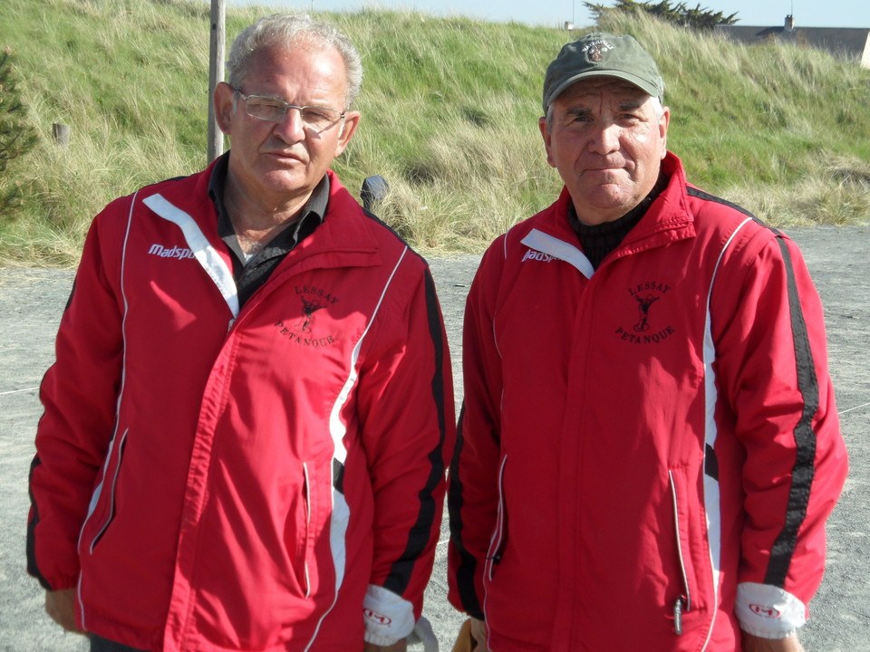 Patrick LEPETIT - Michel CHARLOT (OHS) champions dela manche doublette vétéran Patrick LEPETIT - Michel CHARLOT (OHS) champions dela manche doublette vétéran