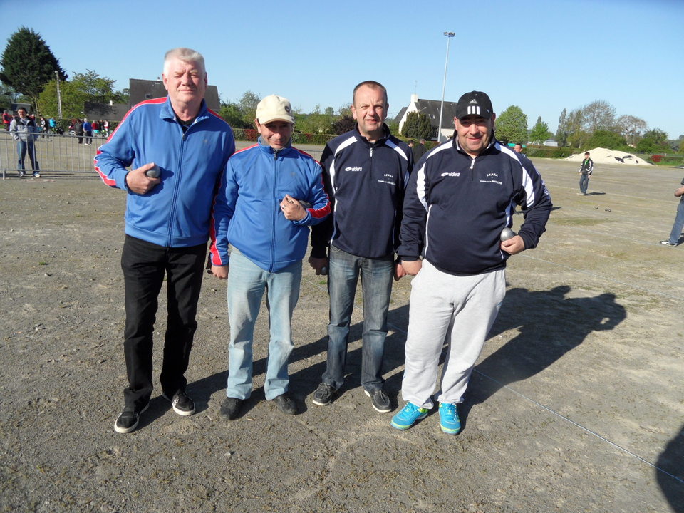 Pascal HERGAULT - Eric VILLETTE Champions de la manche doublette masculine 2012