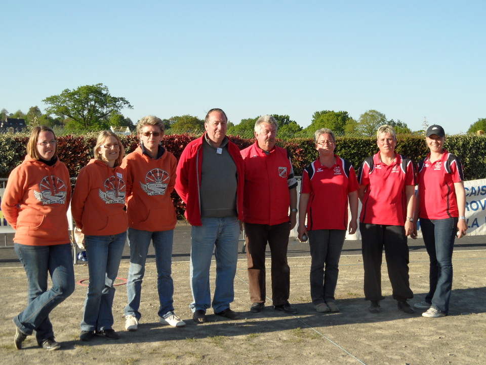 Mélanie - Sandrine TASSEL et Corinne NICOLLET, Championnes départementales triplette féminine 2012 Mélanie - Sandrine TASSEL et Corinne NICOLLET, Championnes départementales triplette féminine 2012