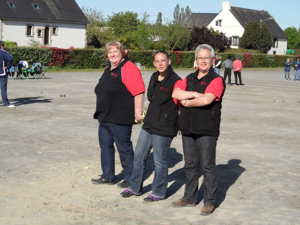 Mélanie - Sandrine TASSEL et Corinne NICOLLET, Championnes départementales triplette féminine 2012 Mélanie - Sandrine TASSEL et Corinne NICOLLET, Championnes départementales triplette féminine 2012