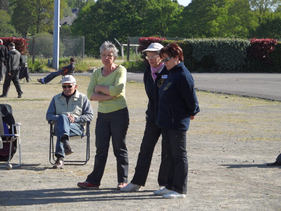 Mélanie - Sandrine TASSEL et Corinne NICOLLET, Championnes départementales triplette féminine 2012 Mélanie - Sandrine TASSEL et Corinne NICOLLET, Championnes départementales triplette féminine 2012
