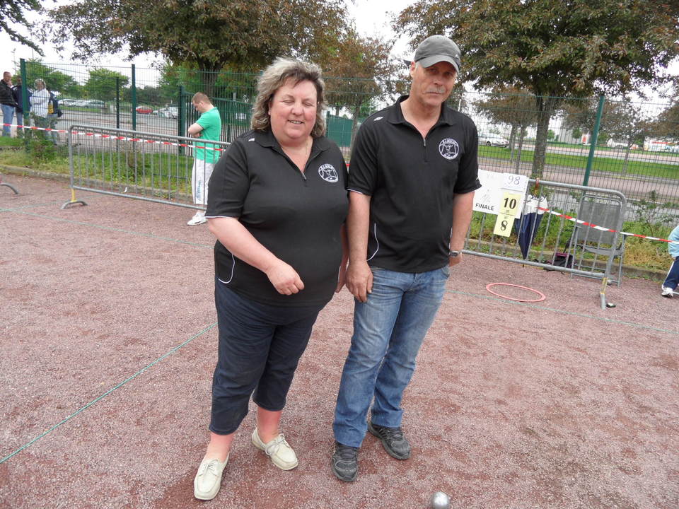 Francine BOURGEOIS et Stépahne CHILARD de Flamanville Francine BOURGEOIS et Stépahne CHILARD de Flamanville