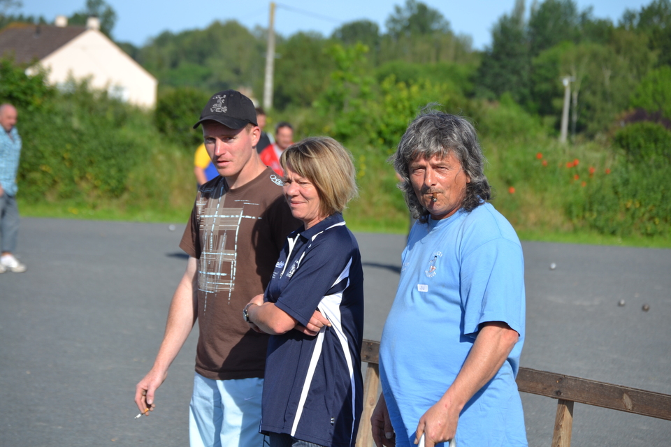 Sélection doublette jeu provençal à MONTMARTIN Sélection doublette jeu provençal à MONTMARTIN