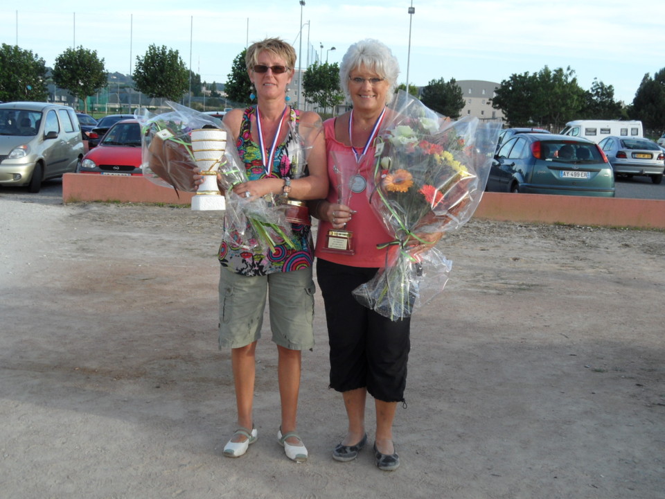 Patricia POUAHER ( triplette d'Agneaux), championne de la manche Tête à Tête vétérane