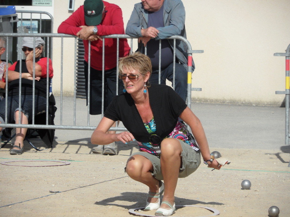 Patricia POUAHER ( triplette d'Agneaux), championne de la manche Tête à Tête vétérane