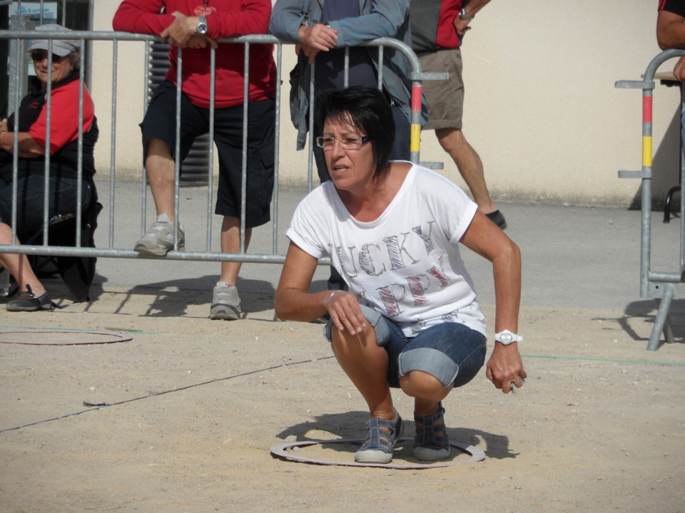 Patricia POUAHER ( triplette d'Agneaux), championne de la manche Tête à Tête vétérane