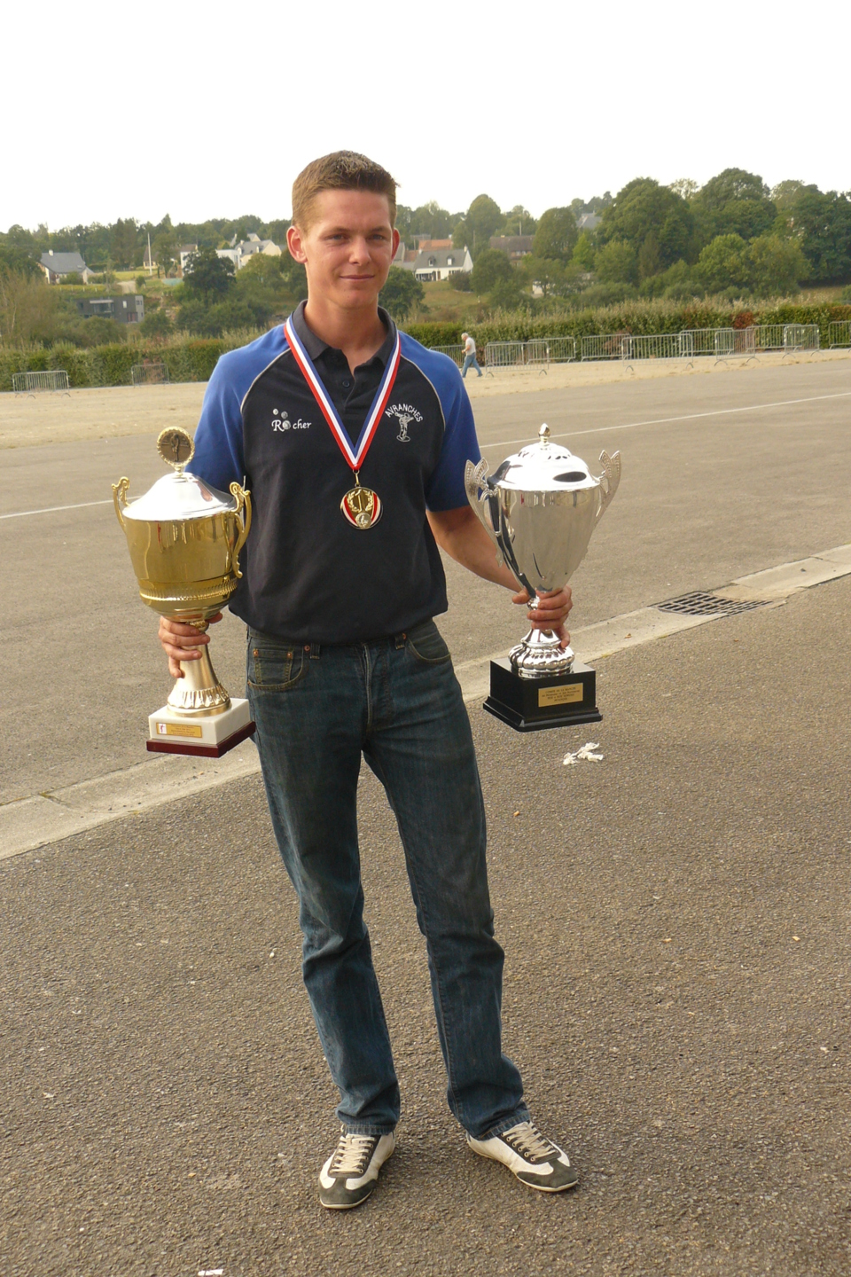 Benjamin VESVAL ( Boule avranchinaise), champion 2011 et 2013