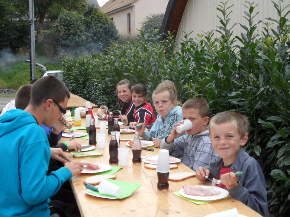La relève prend des forces avant le combat La relève prend des forces avant le combat
