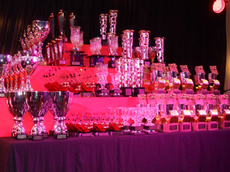 Le final de SANTA SUZANNAH - LES LAUREAT(ES) FEMININES ET MASCULINS Le final de SANTA SUZANNAH - LES LAUREAT(ES) FEMININES ET MASCULINS