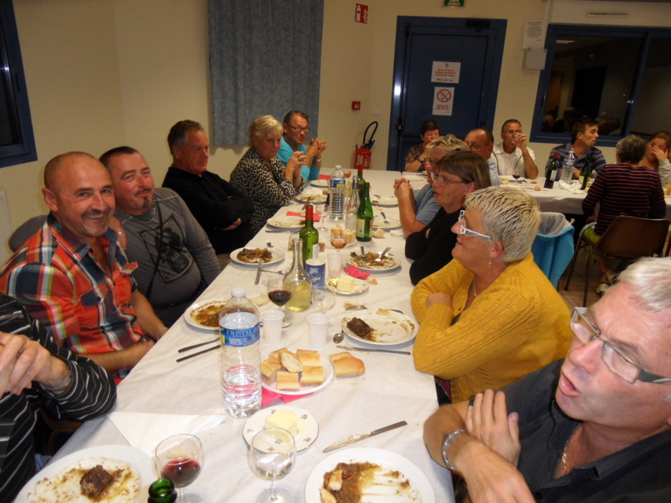 LE REPAS DES DIRIGEANTS ET BENEVOLES DE L' OHS LE REPAS DES DIRIGEANTS ET BENEVOLES DE L' OHS