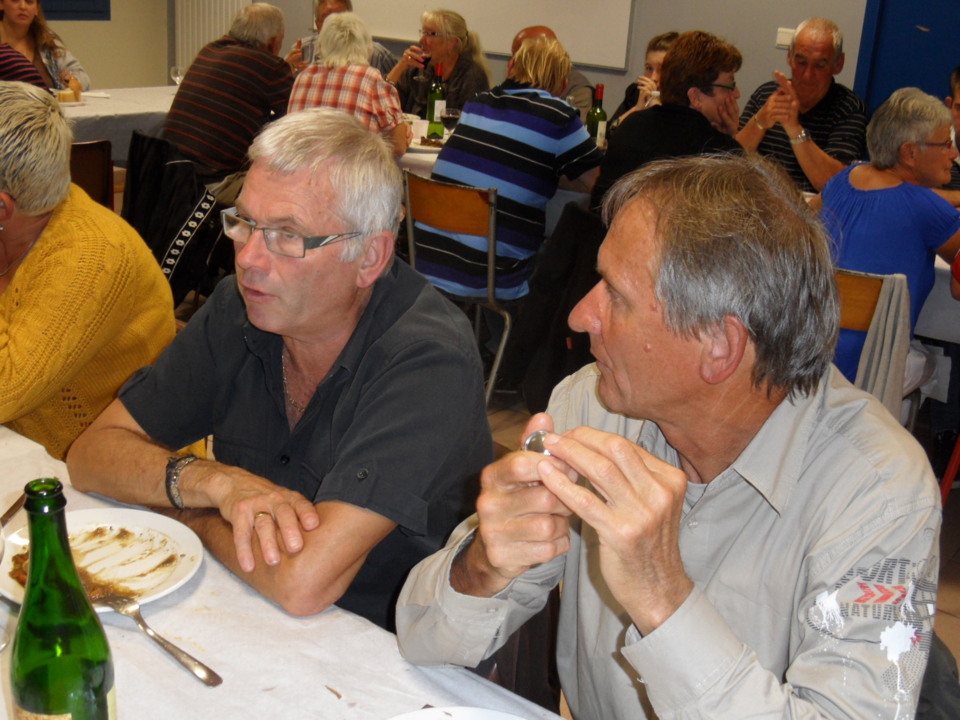 LE REPAS DES DIRIGEANTS ET BENEVOLES DE L' OHS LE REPAS DES DIRIGEANTS ET BENEVOLES DE L' OHS