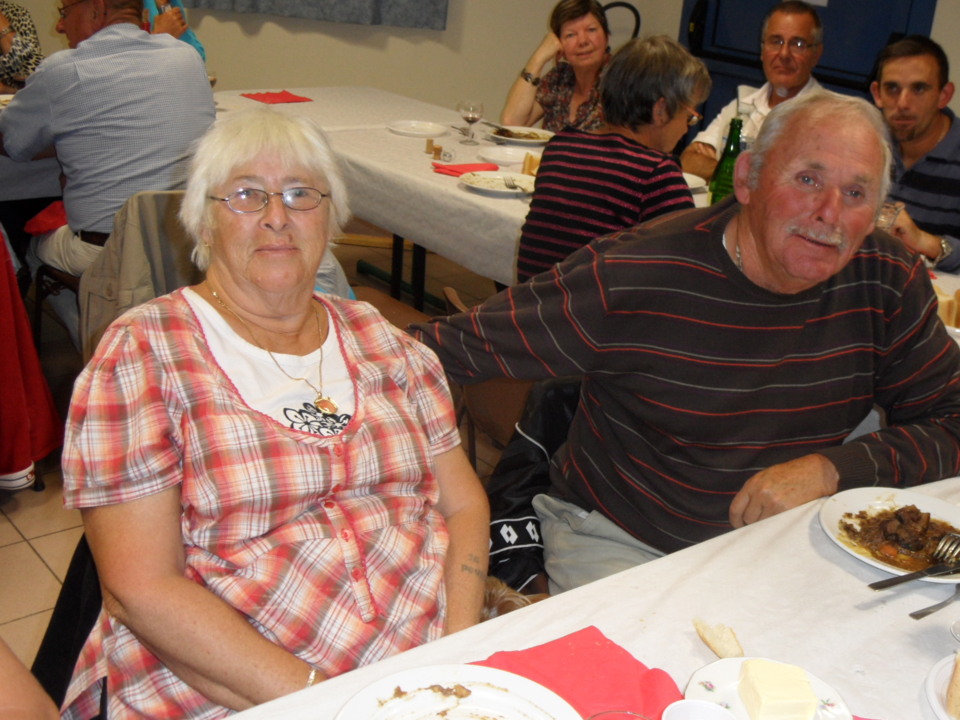 LE REPAS DES DIRIGEANTS ET BENEVOLES DE L' OHS LE REPAS DES DIRIGEANTS ET BENEVOLES DE L' OHS