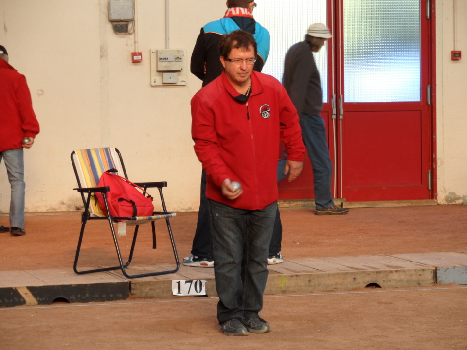 Daniel FRANKOWSKI - William ALEXANDRE - Jacques BARBE remporte le grand prix vétéran de Caen (256 équipes)