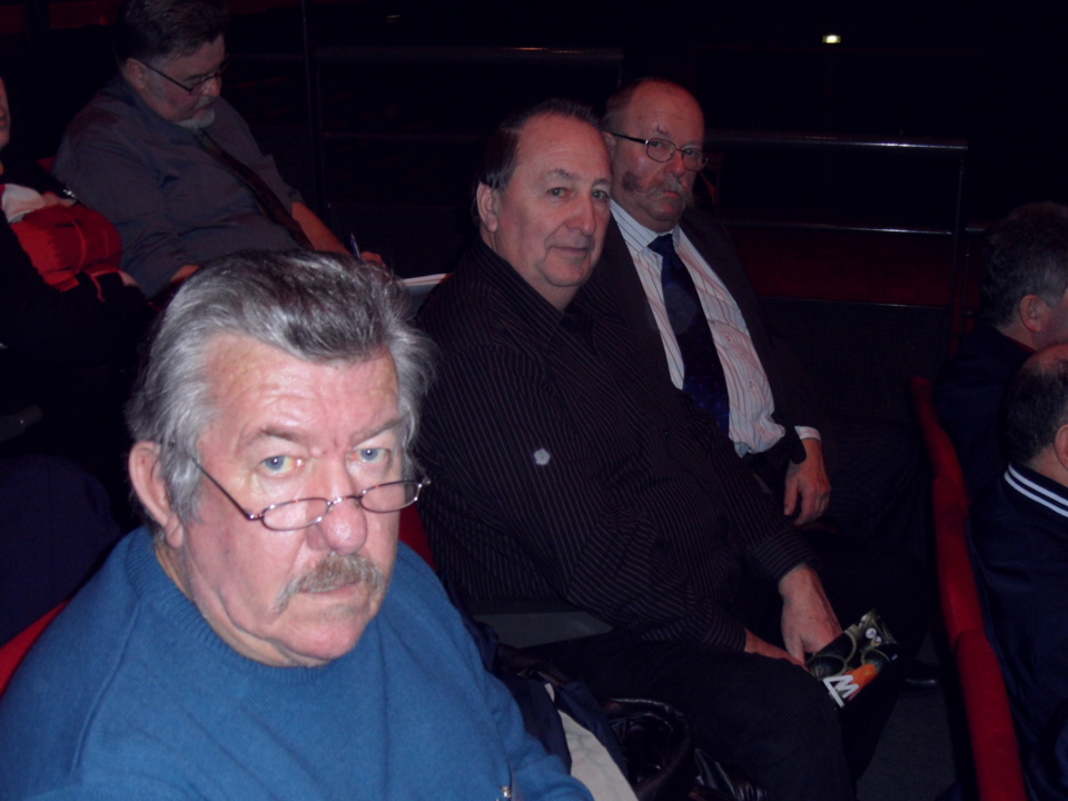 Si certains roupillent "et on a les preuves" la délégation du comité à l'oeil bien ouvert malgré la fatigue de la route Si certains roupillent "et on a les preuves" la délégation du comité à l'oeil bien ouvert malgré la fatigue de la route