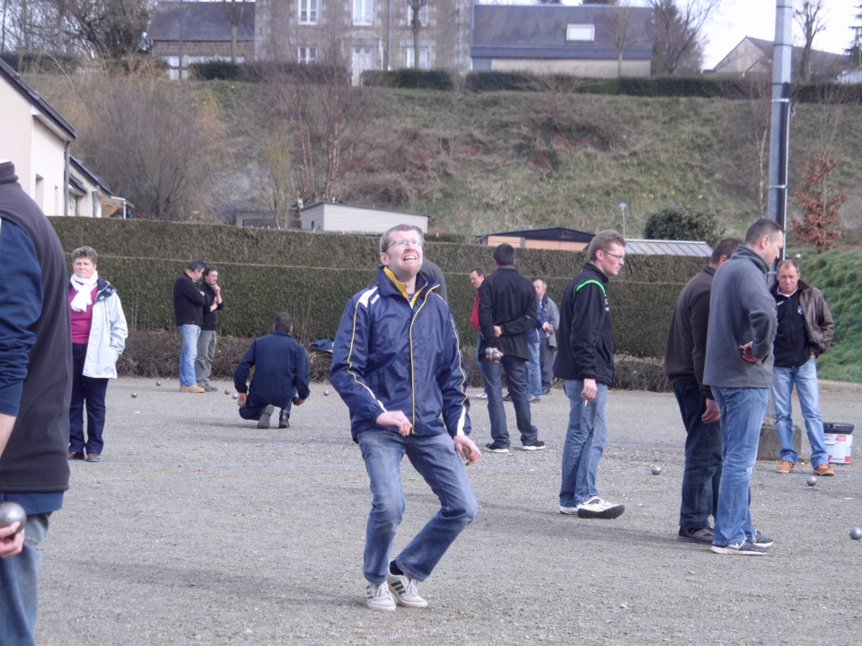 Les qualifiés de la sélection triplette à Sourdeval ( VILLEBAUDON PETANQUE CLUB)