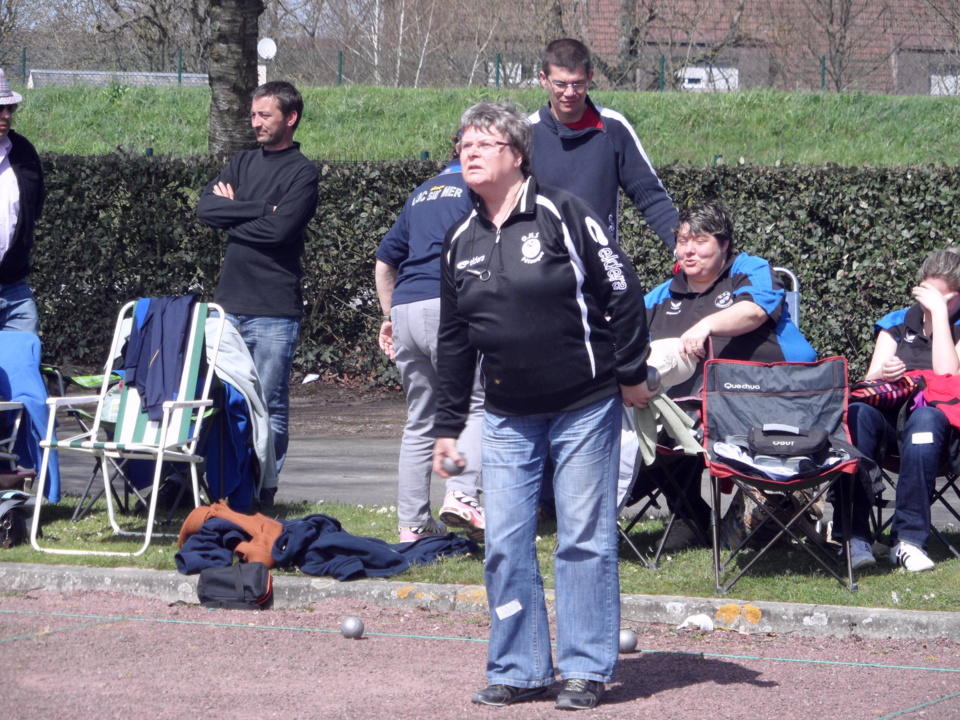 Sandrine PRIET et Sylvie POUTEAU (14) CHAMPIONNES DE LIGUE DOUBLETTE FEMININE Sandrine PRIET et Sylvie POUTEAU (14) CHAMPIONNES DE LIGUE DOUBLETTE FEMININE