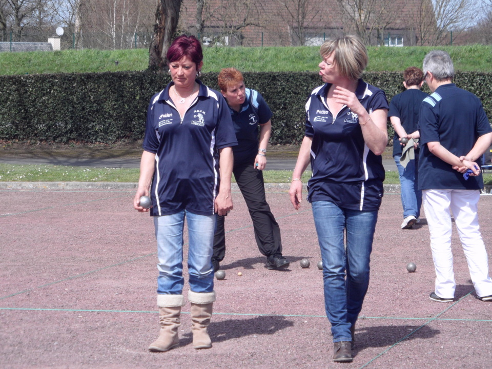 Sandrine PRIET et Sylvie POUTEAU (14) CHAMPIONNES DE LIGUE DOUBLETTE FEMININE