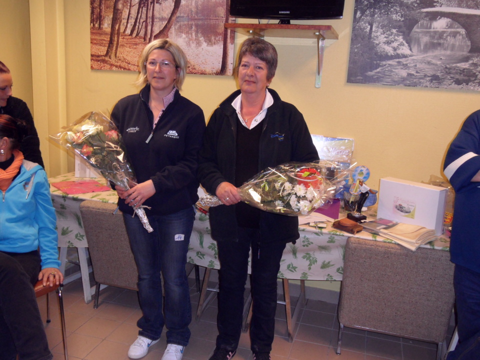 LA JOURNEE DE LA FEMME - LE 8 MAI 2013 LA REMISE DES RECOMPENSES LA JOURNEE DE LA FEMME - LE 8 MAI 2013 LA REMISE DES RECOMPENSES