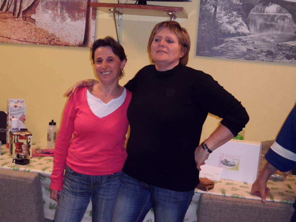 LA JOURNEE DE LA FEMME - LE 8 MAI 2013 LA REMISE DES RECOMPENSES LA JOURNEE DE LA FEMME - LE 8 MAI 2013 LA REMISE DES RECOMPENSES